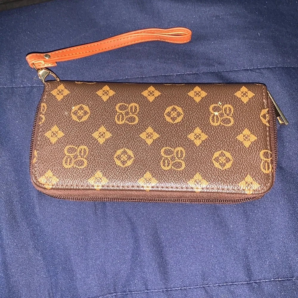 Woman Brown wallet - Picture 3 of 6